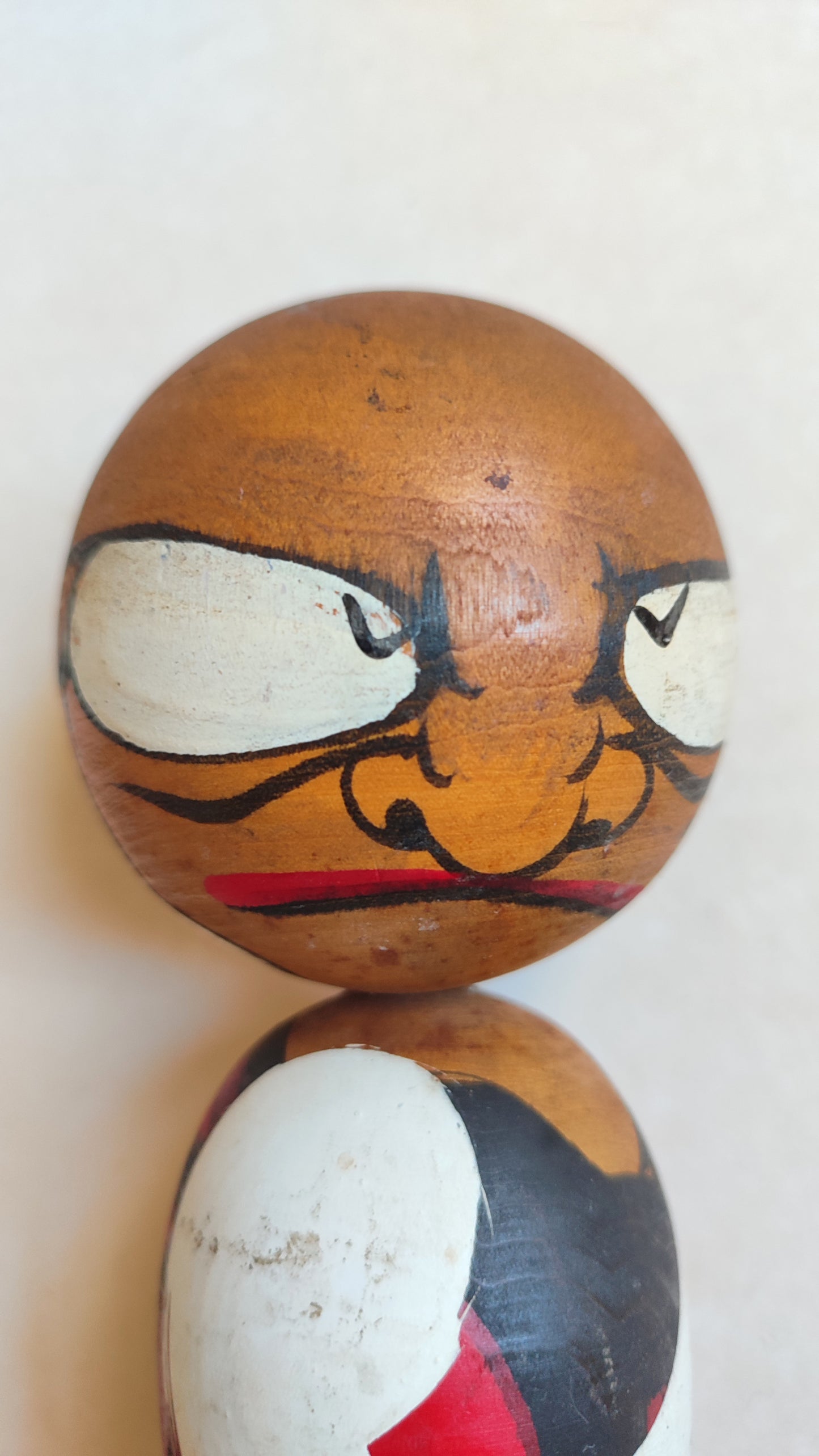 Poupée japonaise "Kokechi" en bois 155mm "Daruma"
