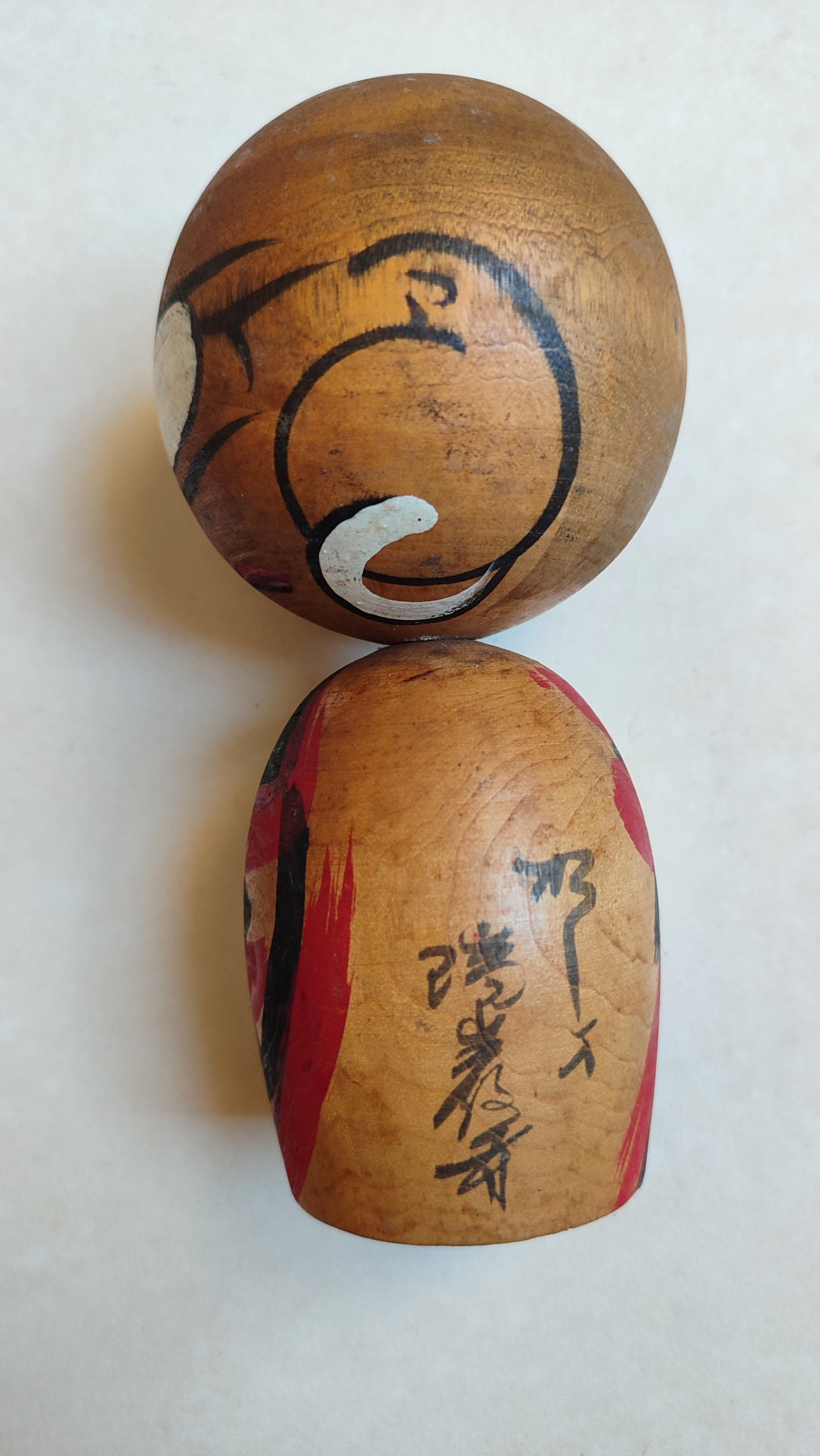 Poupée japonaise "Kokechi" en bois 155mm "Daruma"