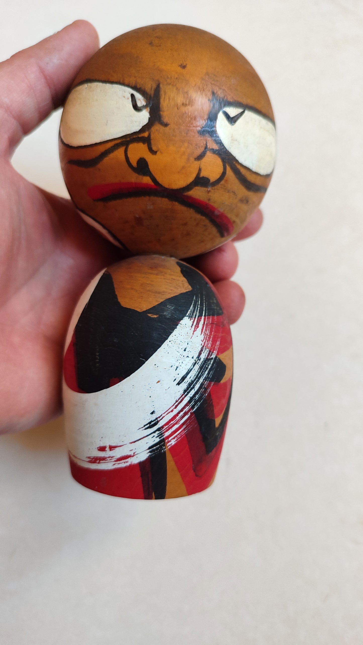 Poupée japonaise "Kokechi" en bois 155mm "Daruma"