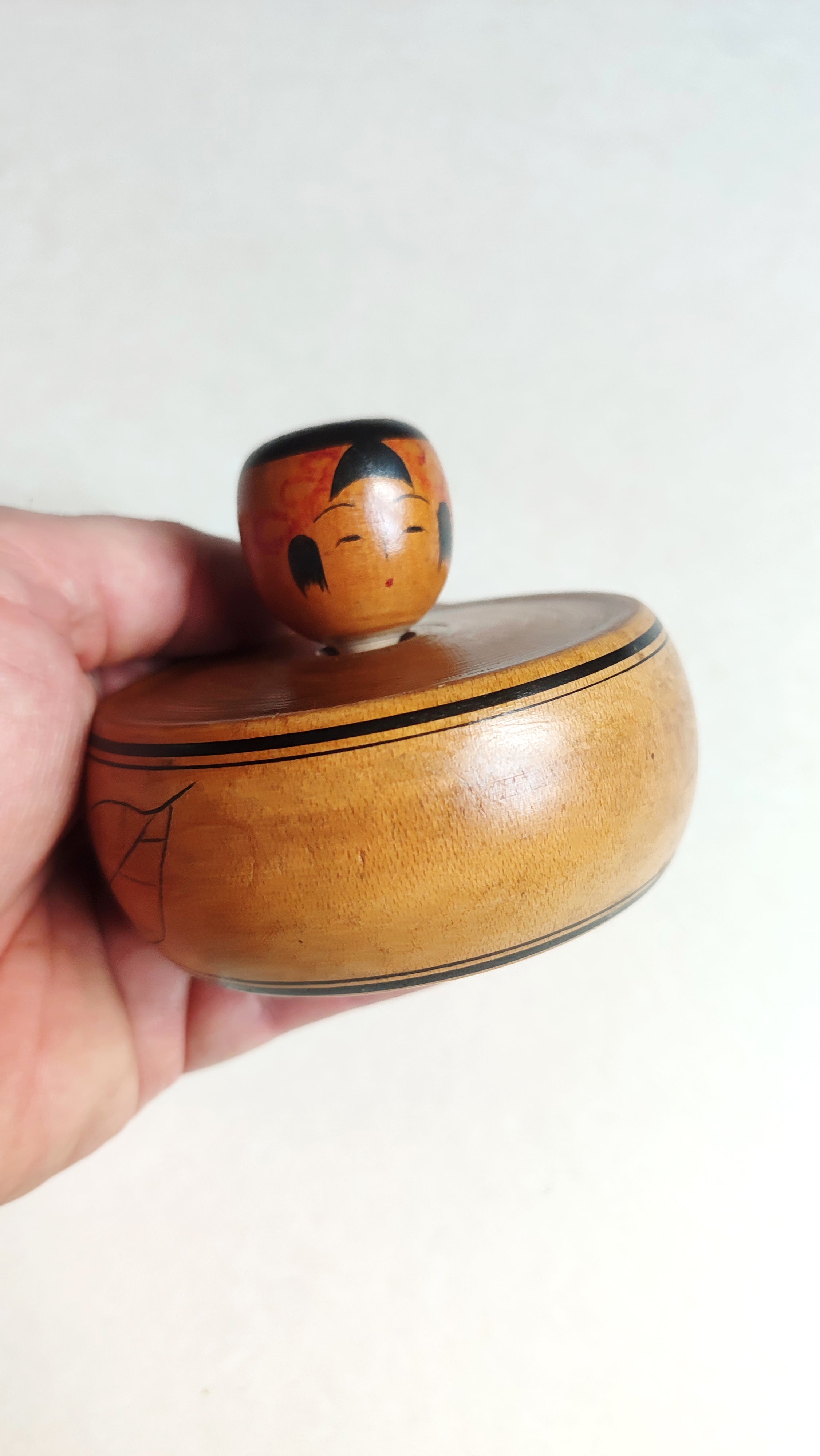 Poupée japonaise "Kokeshi" 65mm style "Ejiko-Zao "