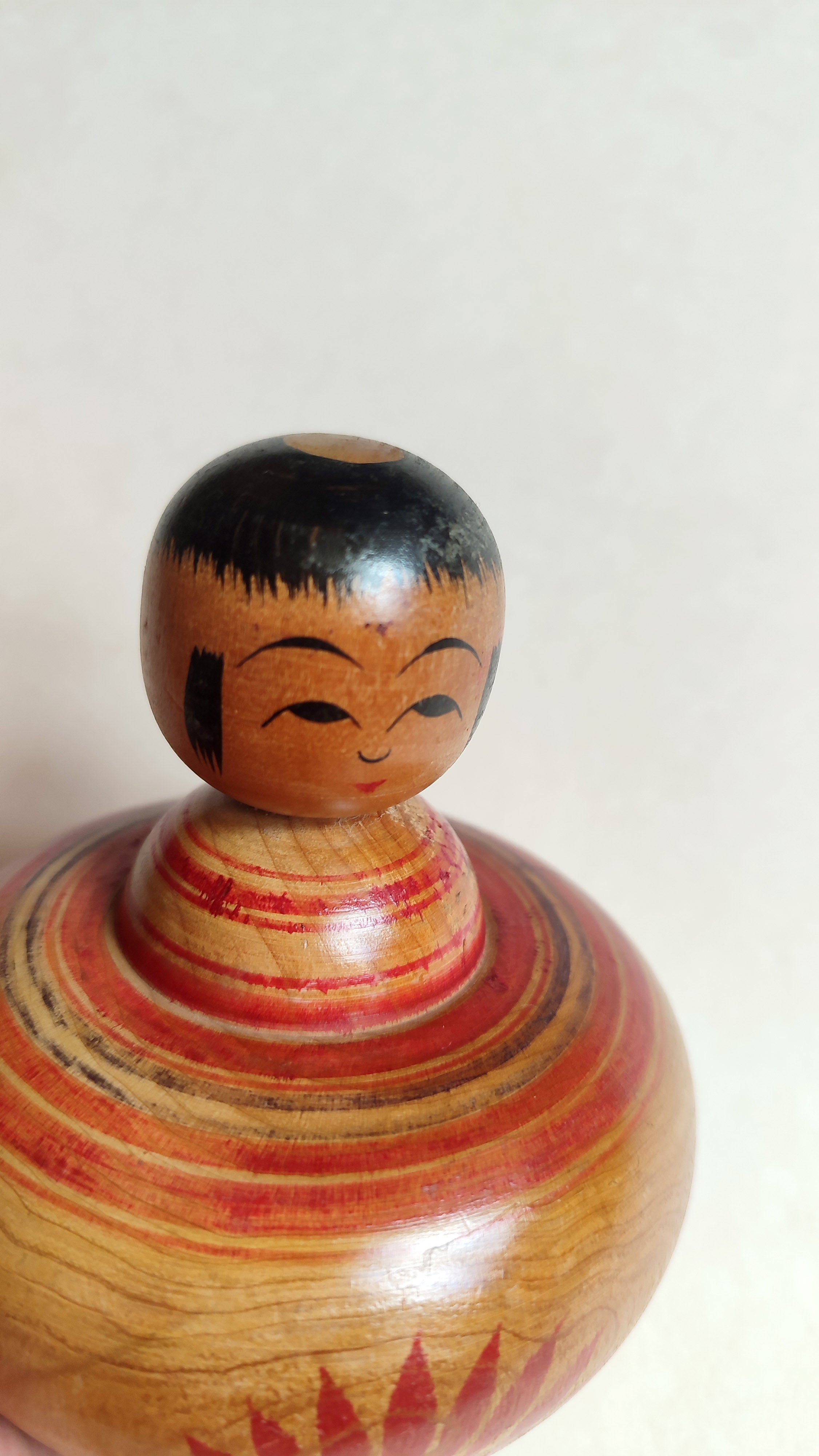 Poupée japonaise "Kokeshi" 95mm style "Ejiko-Zao "