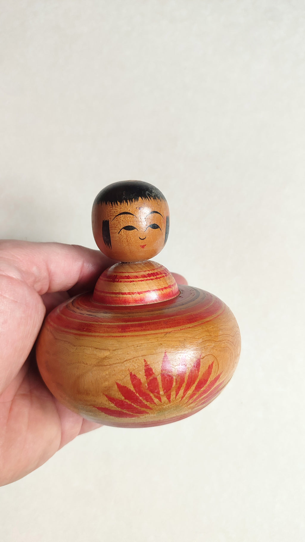 Poupée japonaise "Kokeshi" 95mm style "Ejiko-Zao "