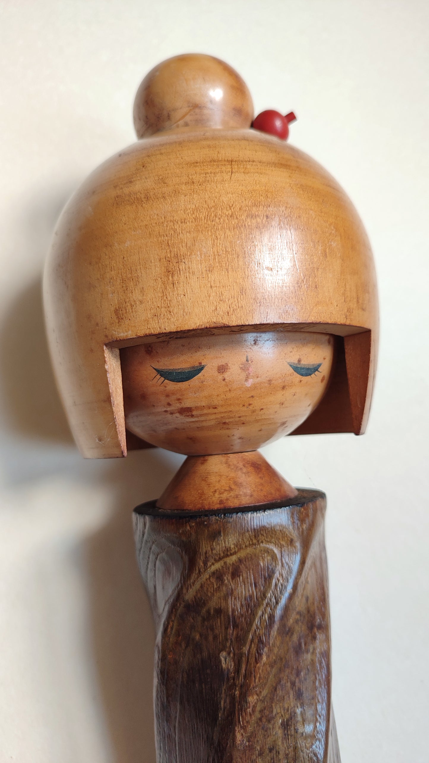 Grande poupée japonaise en bois "Kokechi" 425mm "Usaburo"