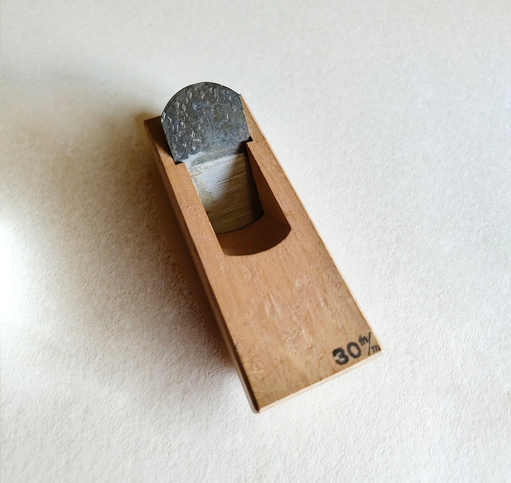 Rabot cuillère japonais Shihosori Kanna 30mm