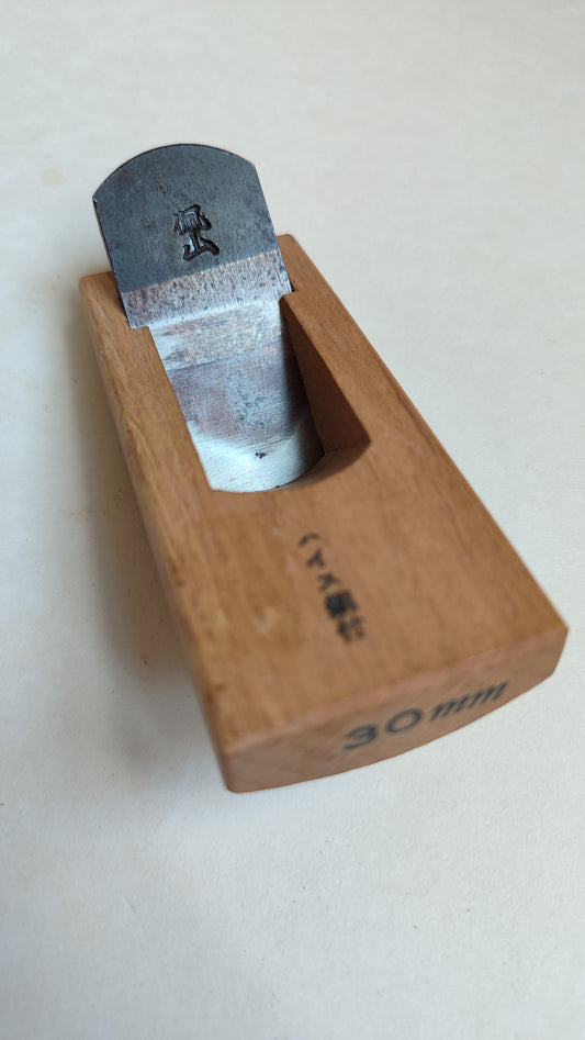 Rabot cuillère japonais "Shihosori Kanna" 30mm "Peishan"