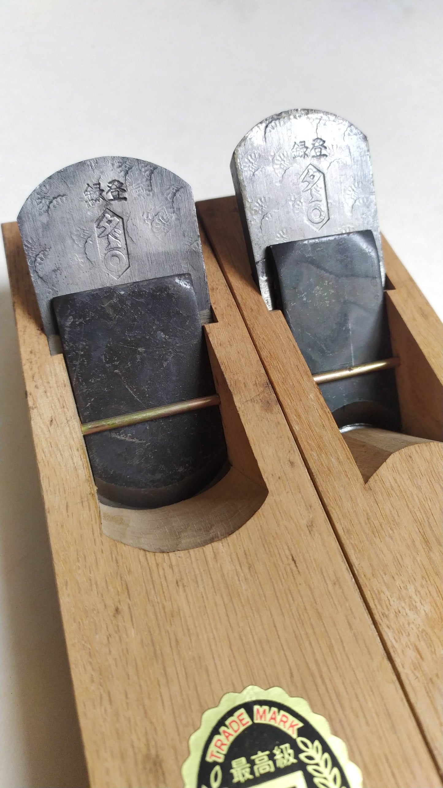 Magnifique duo de rabots de forme japonais "Uchimaru & Sotomaru Kanna" 36 et 42mm