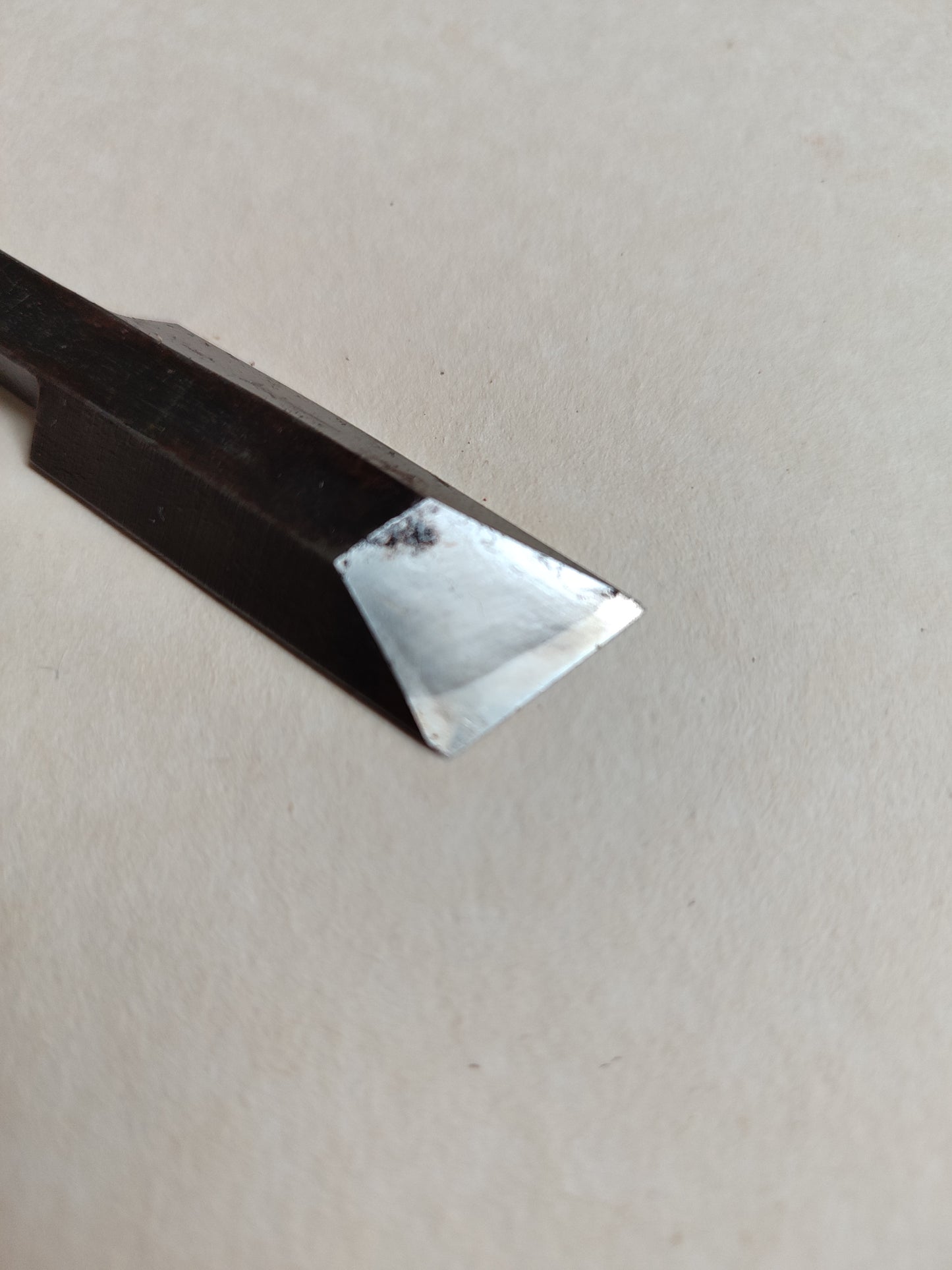 Rabot japonais type guillaume "Kushi gata shakuri kanna" 18mm