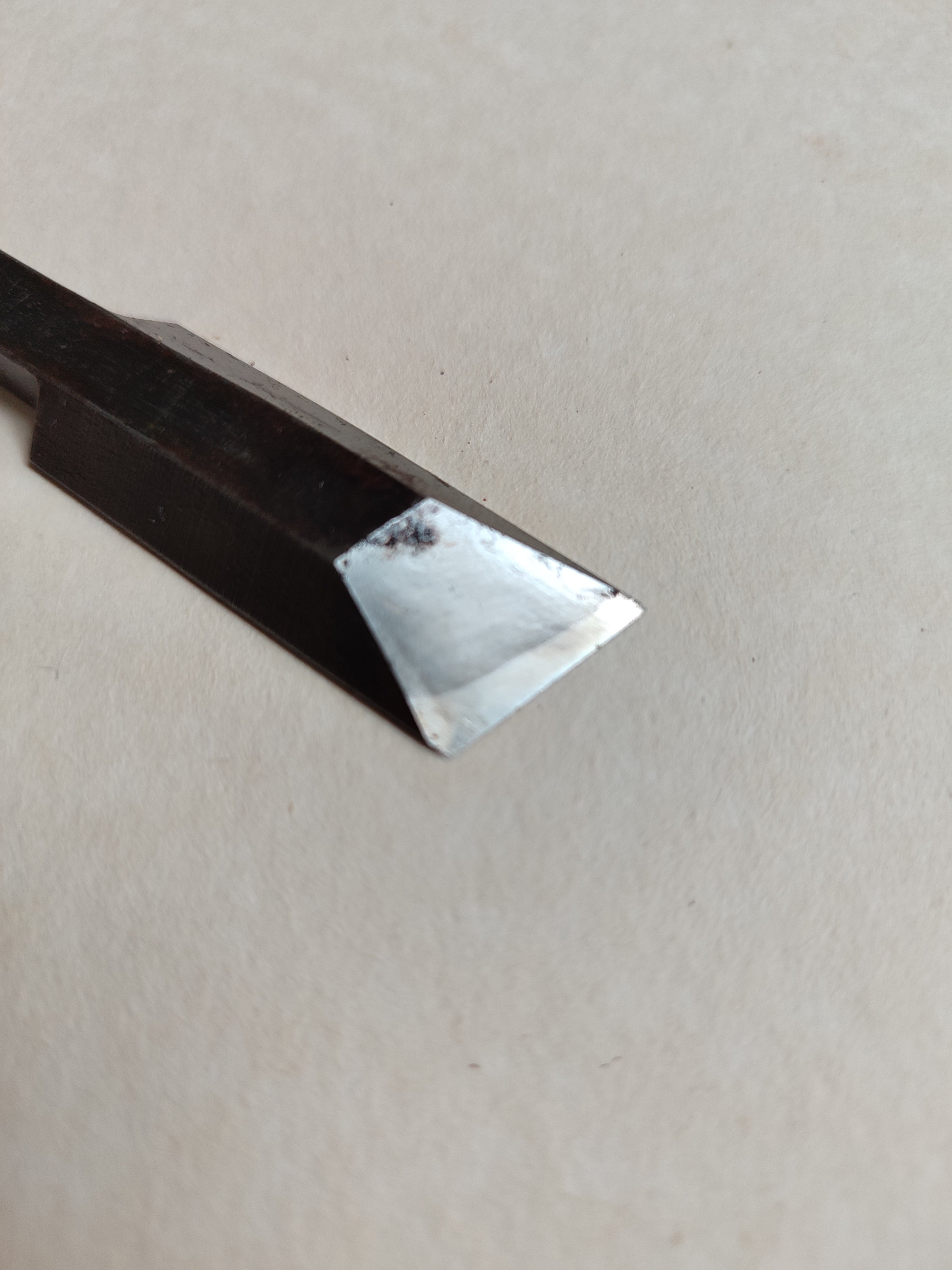 Rabot japonais type guillaume "Kushi gata shakuri kanna" 18mm