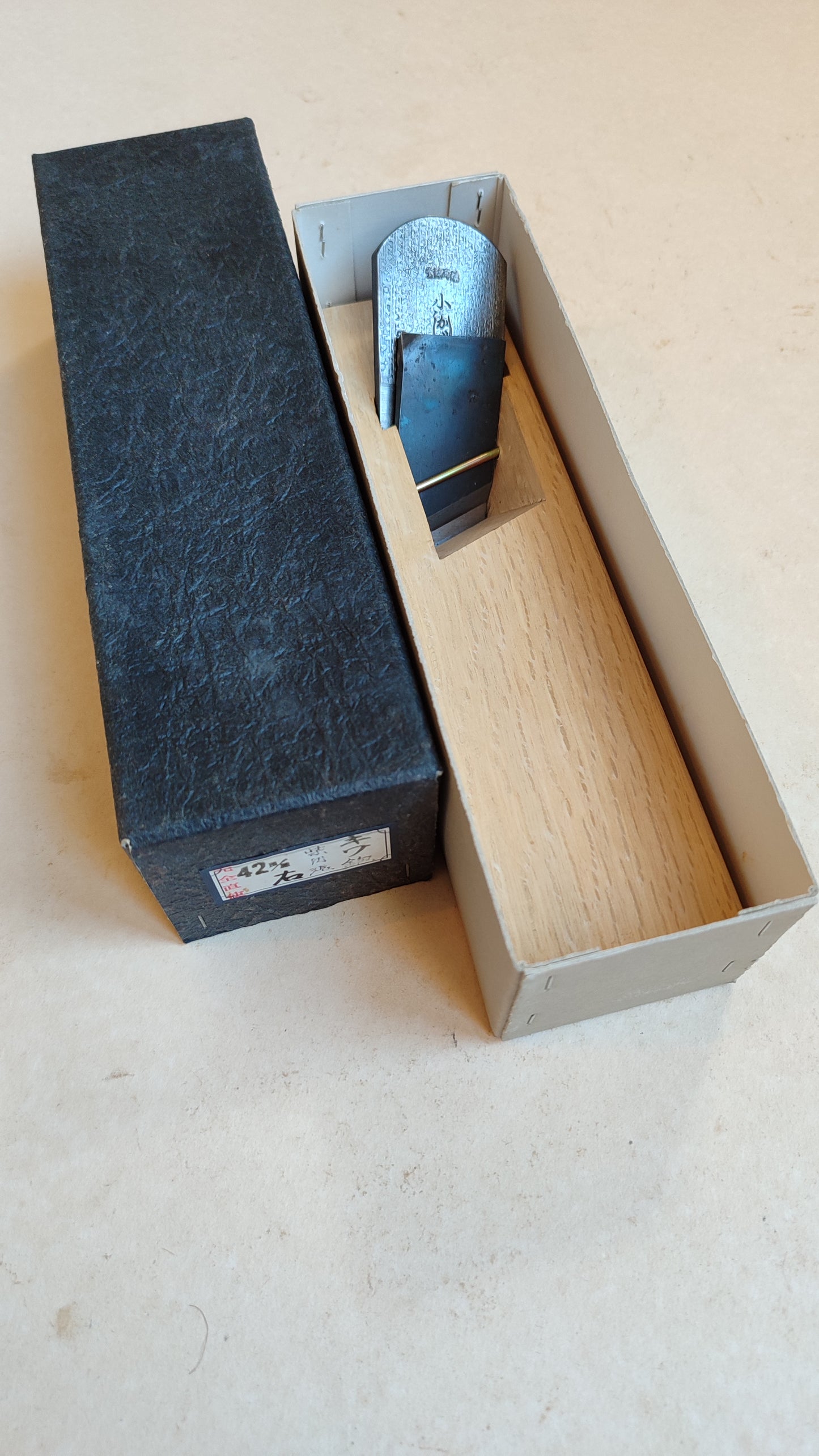 Magnifique rabot japonais Kiwa Kanna 42mm Shitanhari