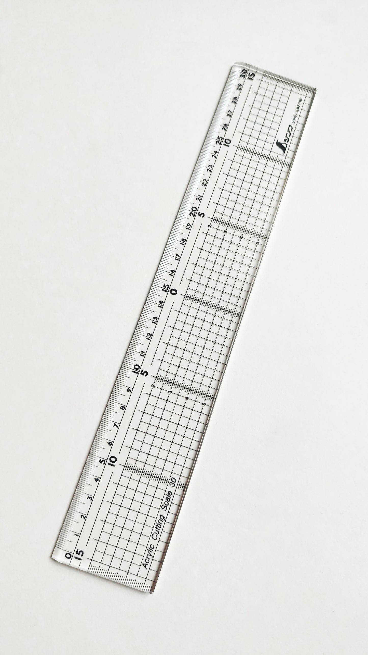Règle de couture japonaise crystal 300mm "Shinwa"