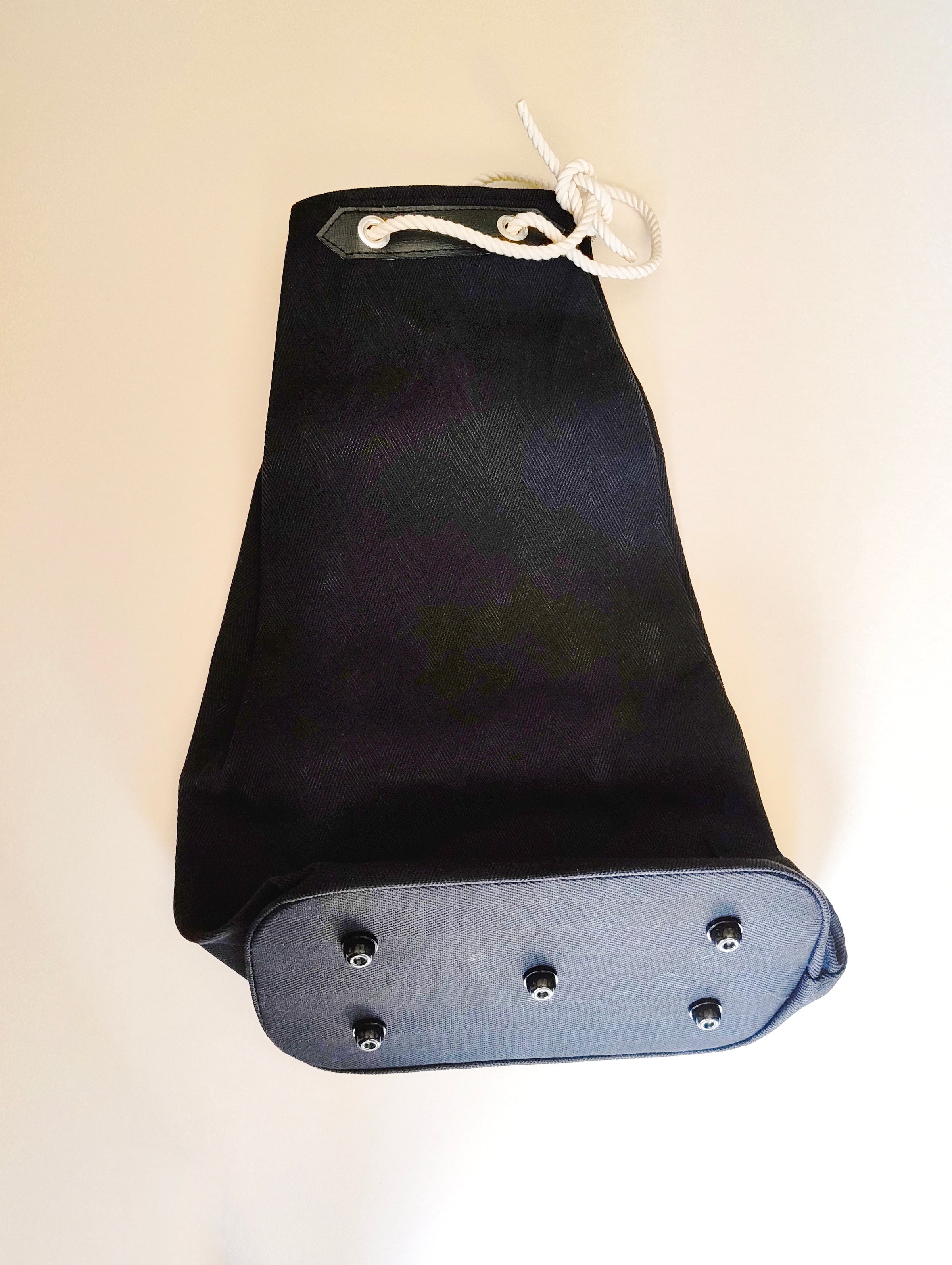 Sac seau à outils japonais "NKK-22" 545 X 390 X 160mm "Kozuchi"