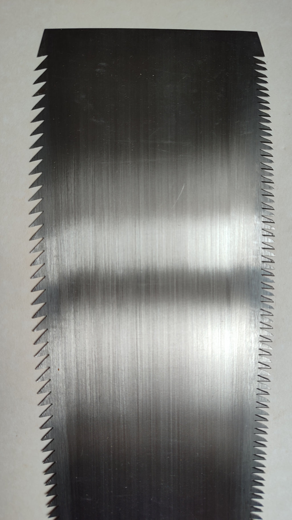 Scie japonaise forgée "Anahiki Nokogiri" 340mm "Yasuo Kaekura"