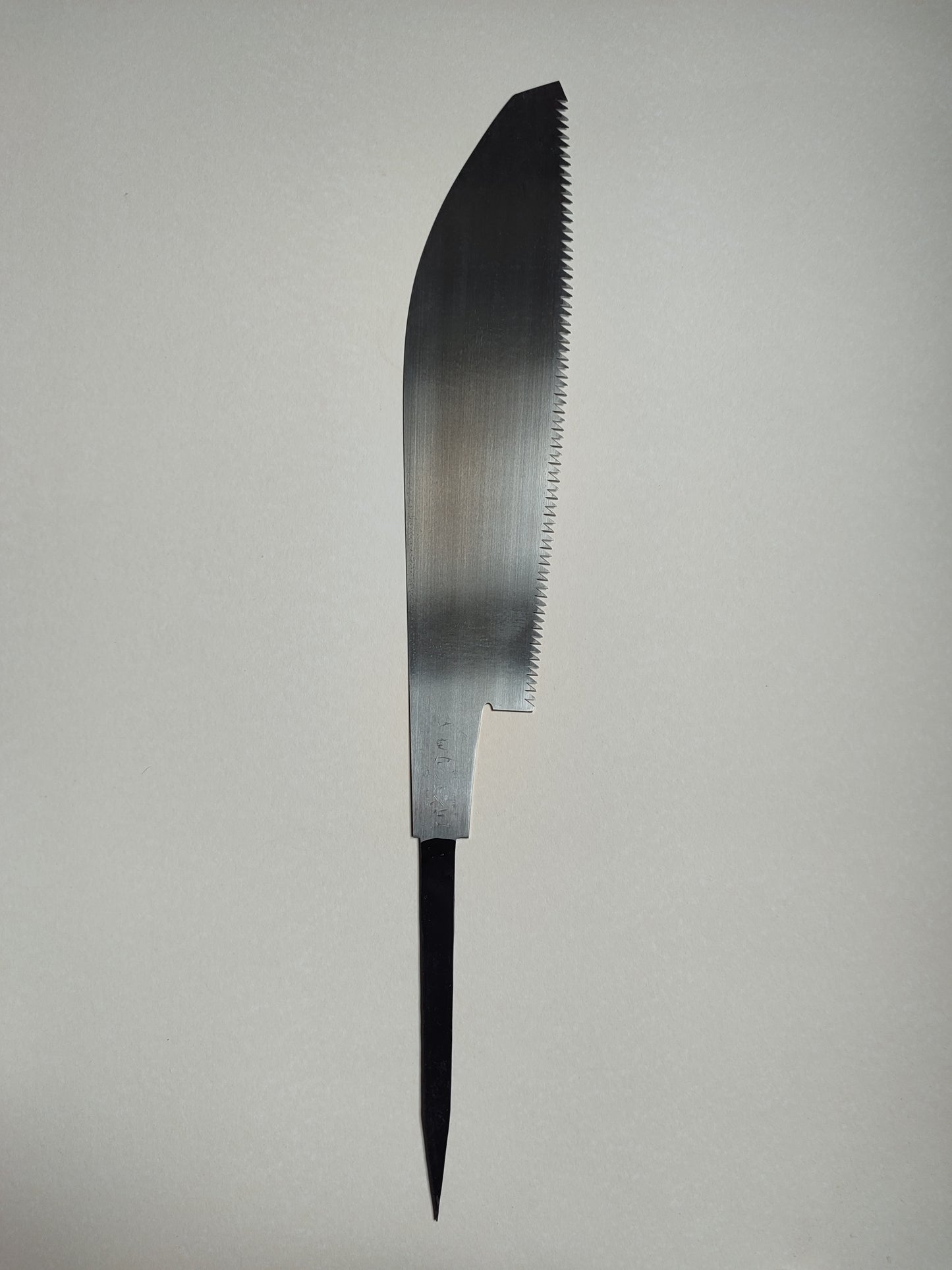 Longue scie japonaise forgée "Anahiki-nokogiri" 390mm "Koichi Nakamatsuzai"