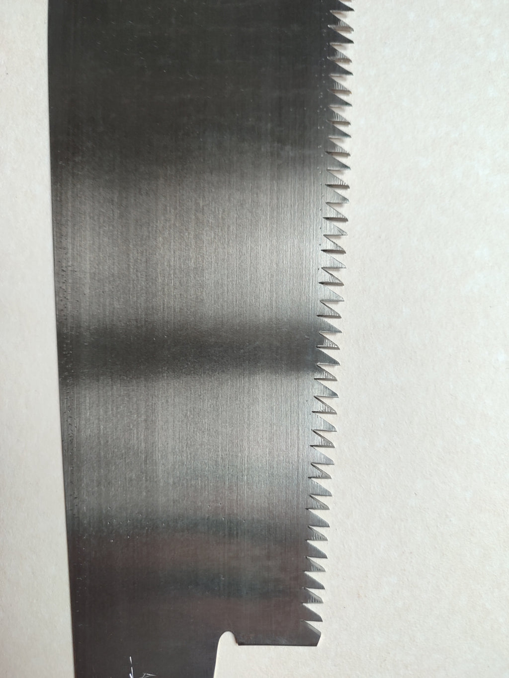 Longue scie japonaise forgée "Anahiki-nokogiri" 390mm "Koichi Nakamatsuzai"