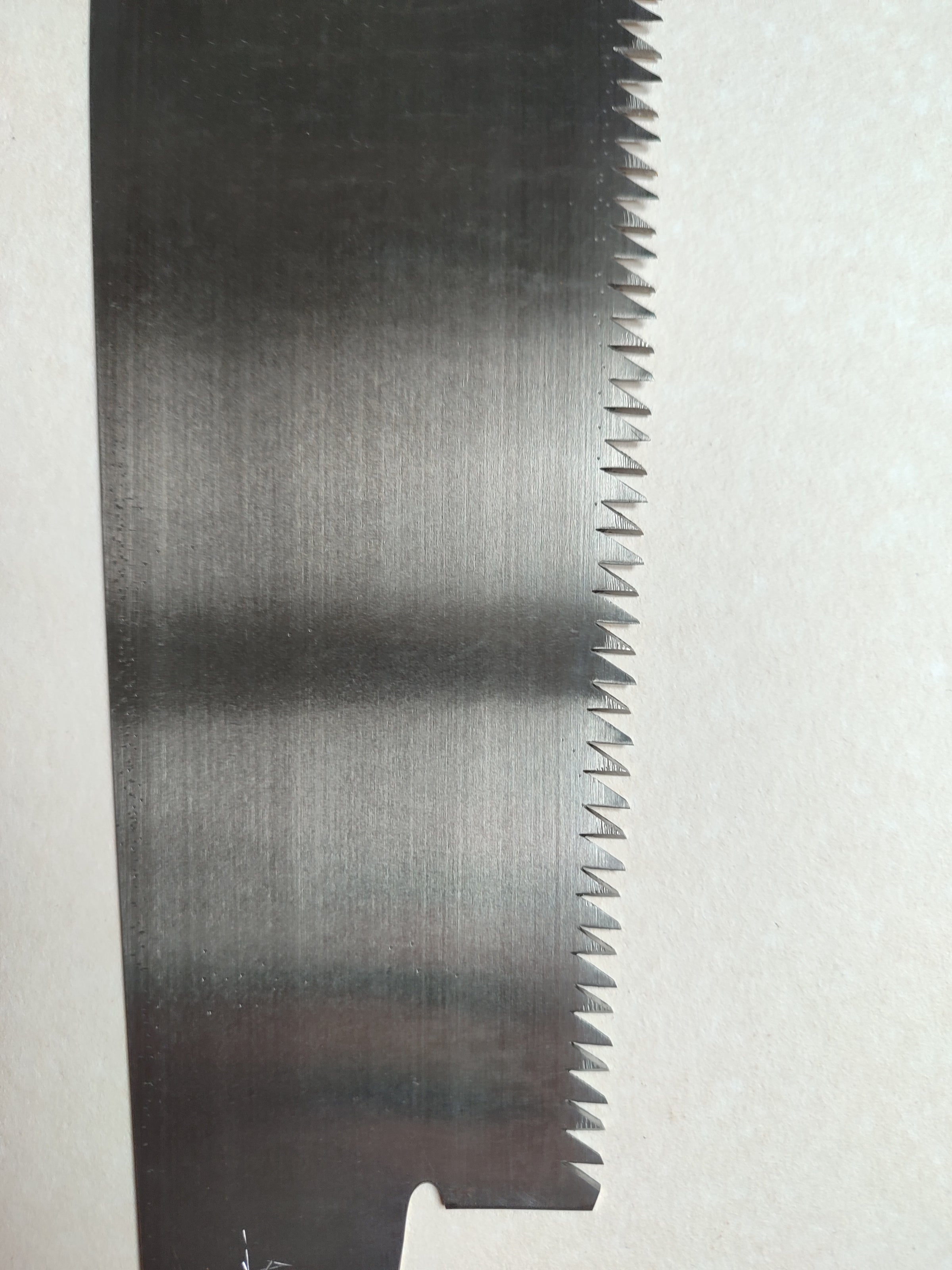 Longue scie japonaise forgée "Anahiki-nokogiri" 390mm "Koichi Nakamatsuzai"
