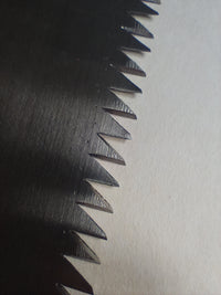 Longue scie japonaise forgée "Anahiki-nokogiri" 390mm "Koichi Nakamatsuzai"