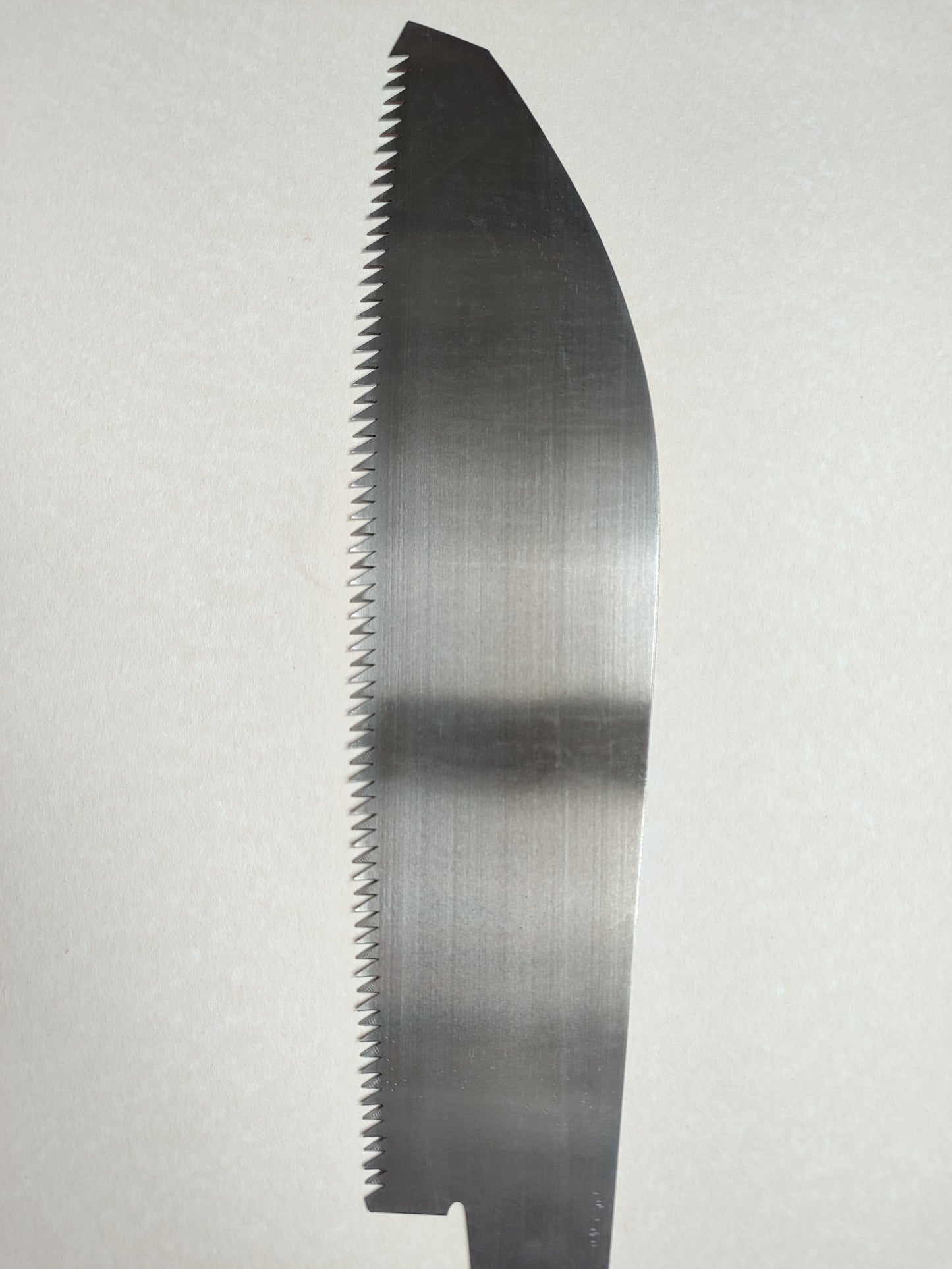 Longue scie japonaise forgée "Anahiki-nokogiri" 390mm "Koichi Nakamatsuzai"