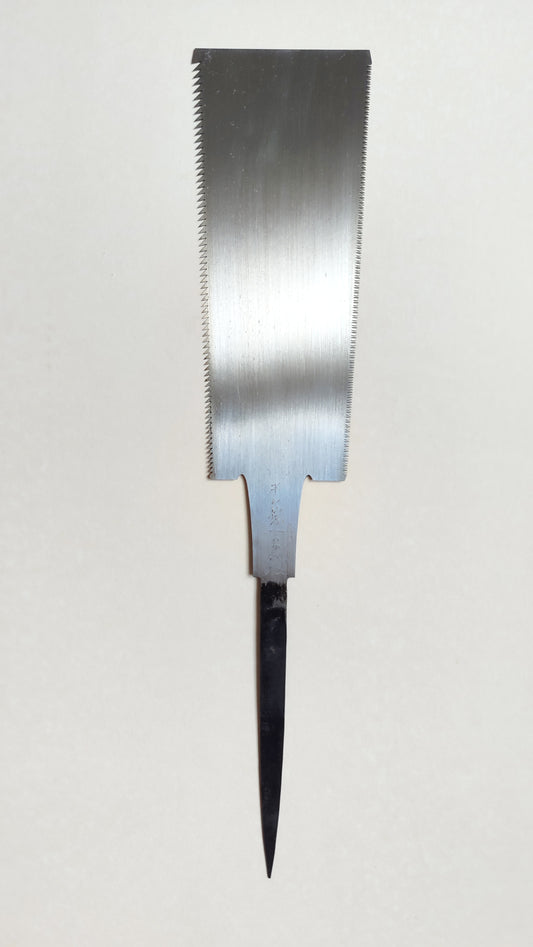Magnifique scie japonaise forgée "Ryoba" 210mm