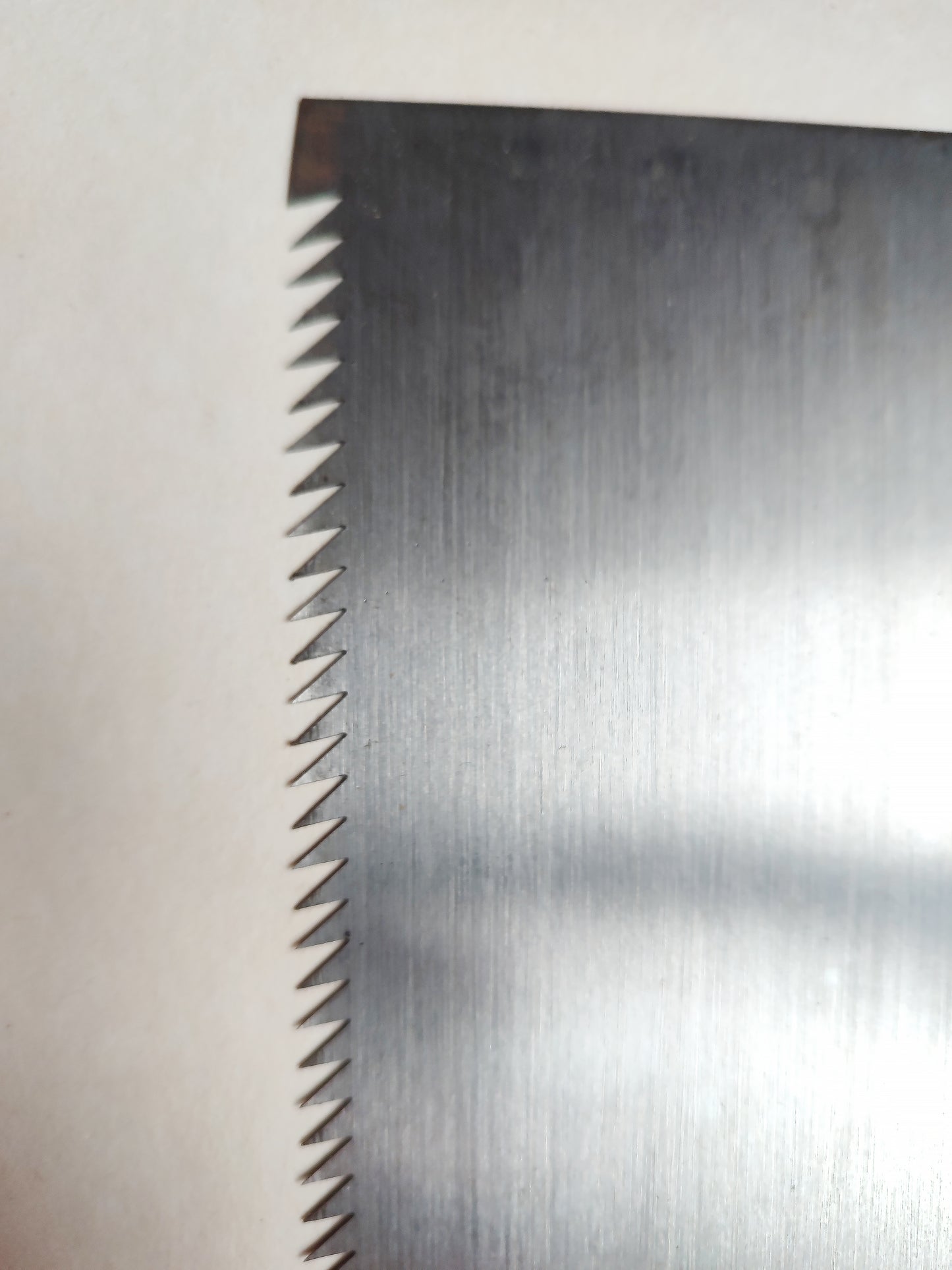 Scie japonaise forgée "Ryoba" 240mm "Isekichisaku"