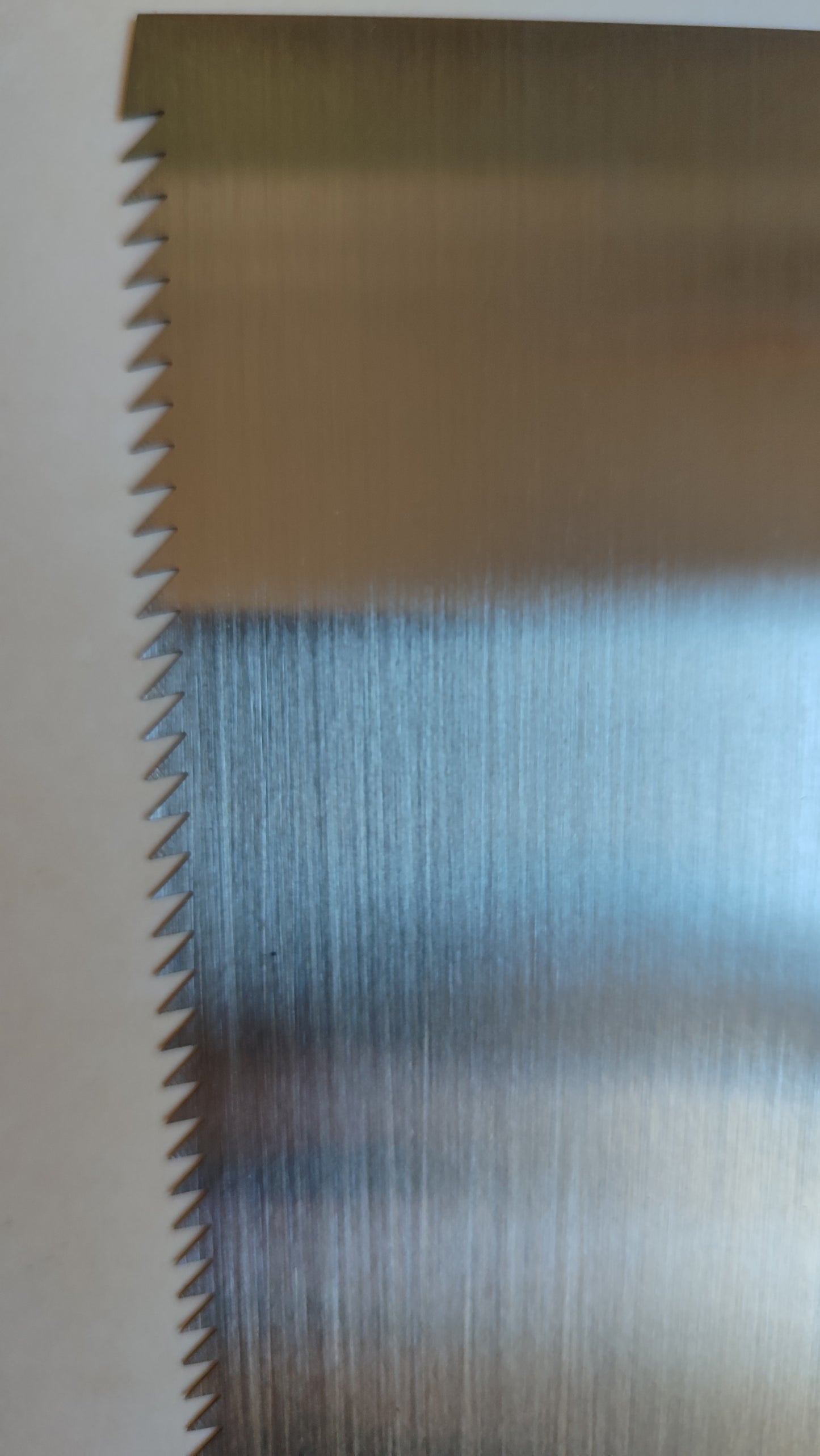 Magnifique scie japonaise forgée "Ryoba" 240mm "Sano Ryokaku "