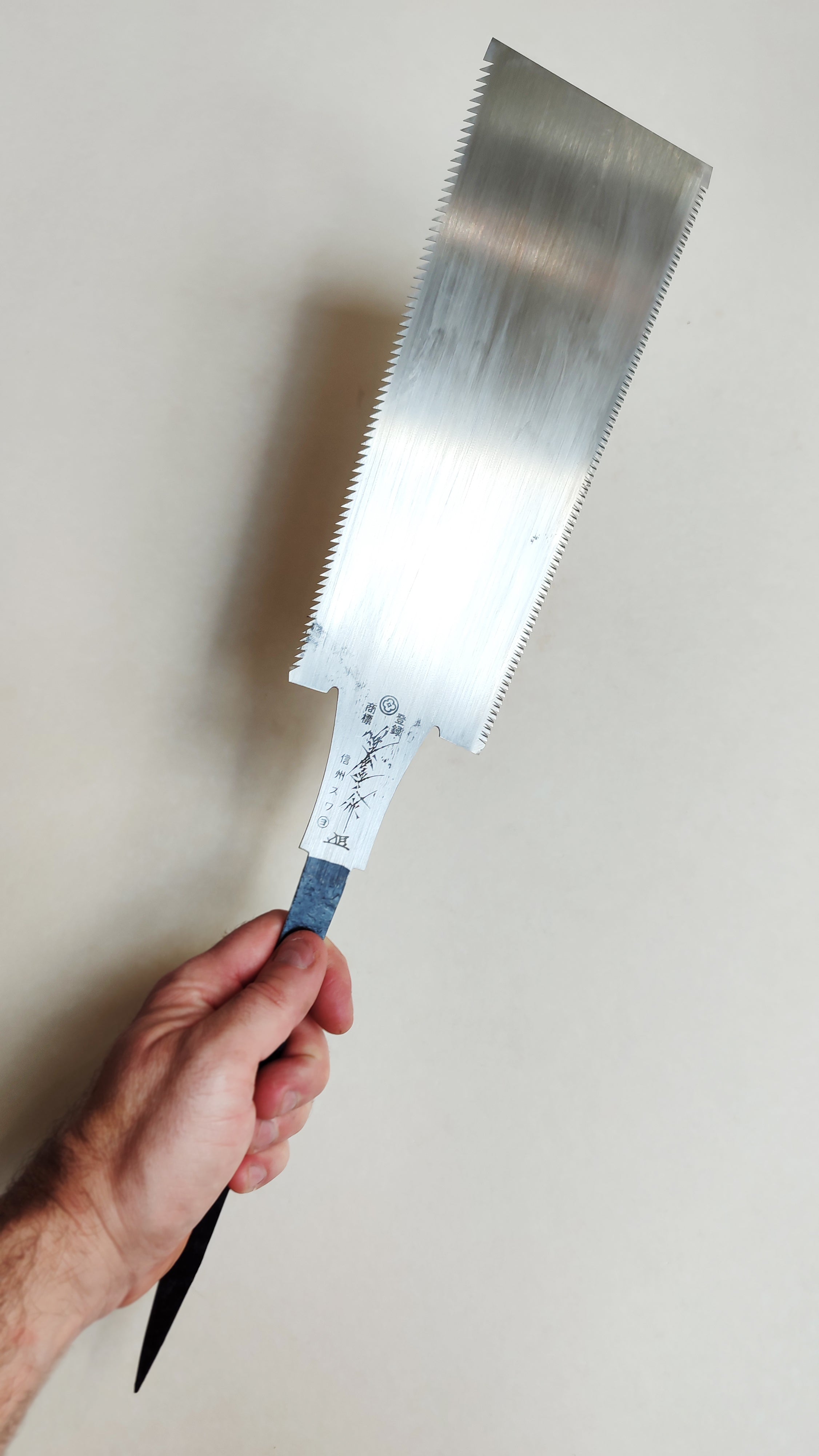 Scie japonaise forgée "Ryoba" 240mm "Shinsho Swa"