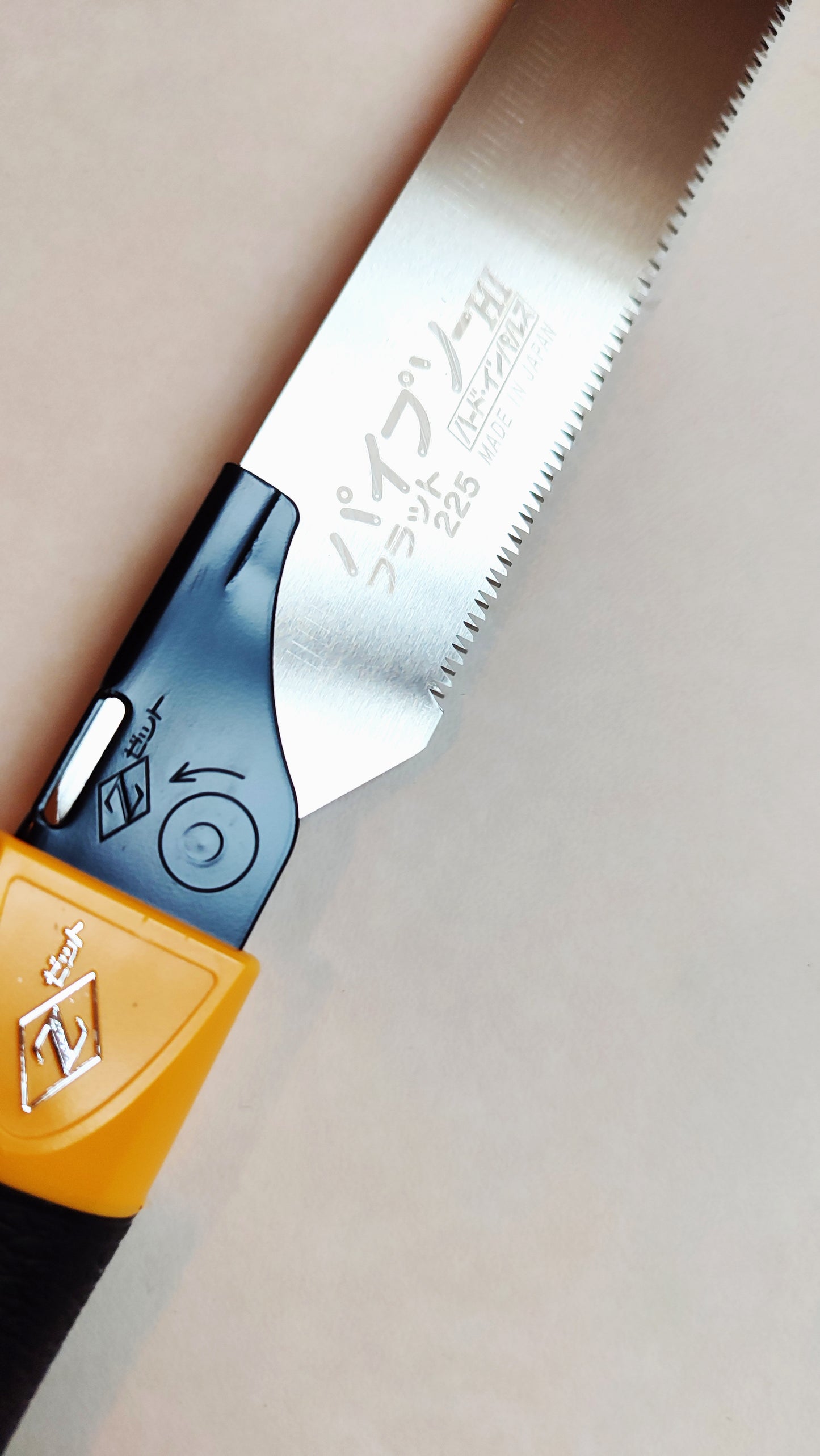 Scie japonaise "kugihiki" 225mm "Z-saw"