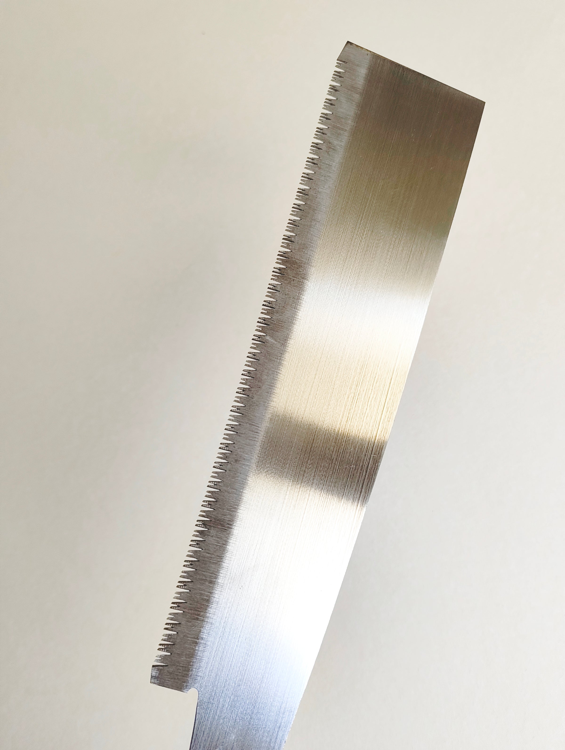 Scie japonaise forgée "Kataba" 240mm "Eisuke Karasawa" bois durs