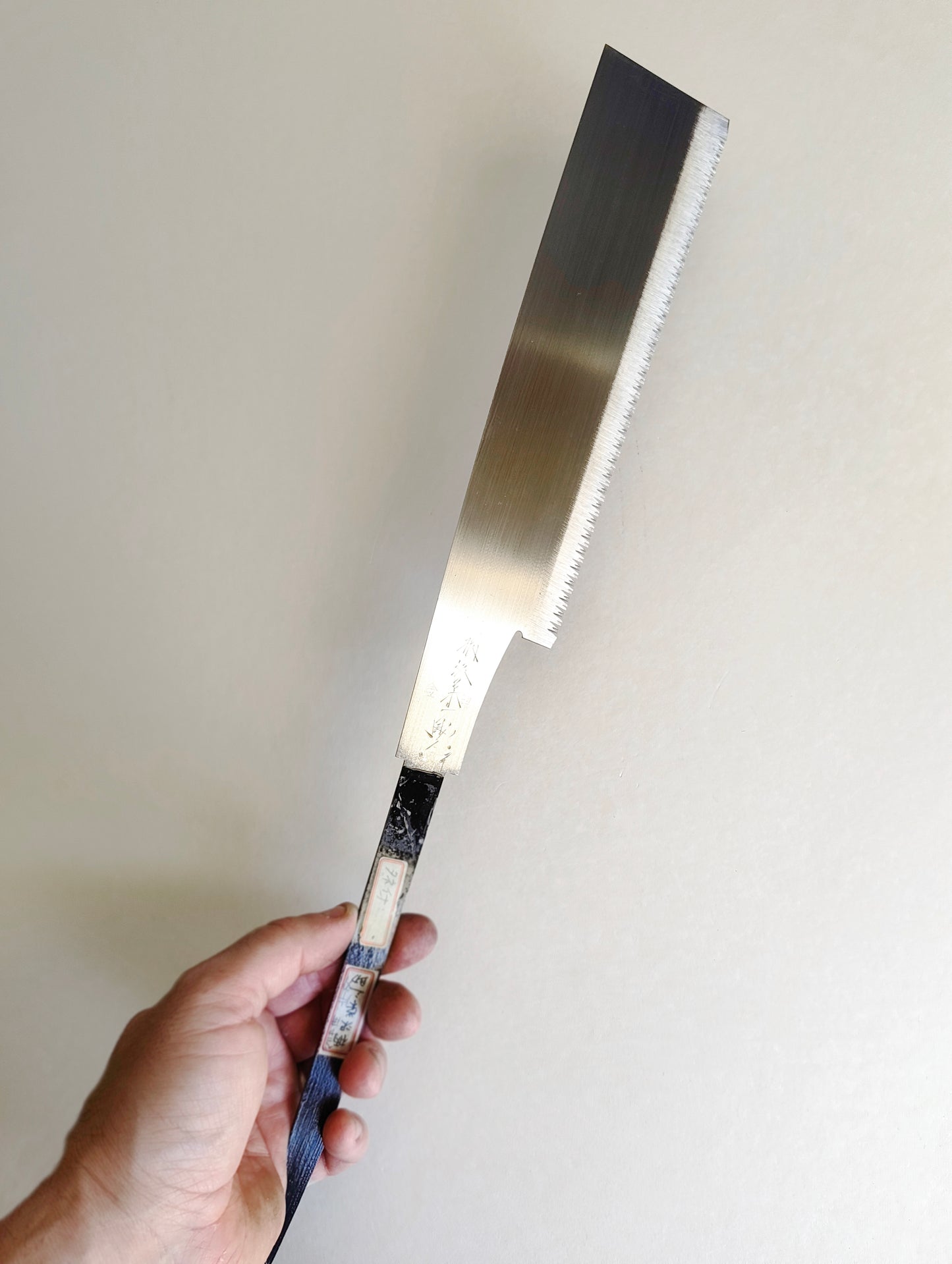 Scie japonaise forgée "Kataba" 240mm "Eisuke Karasawa" bois durs