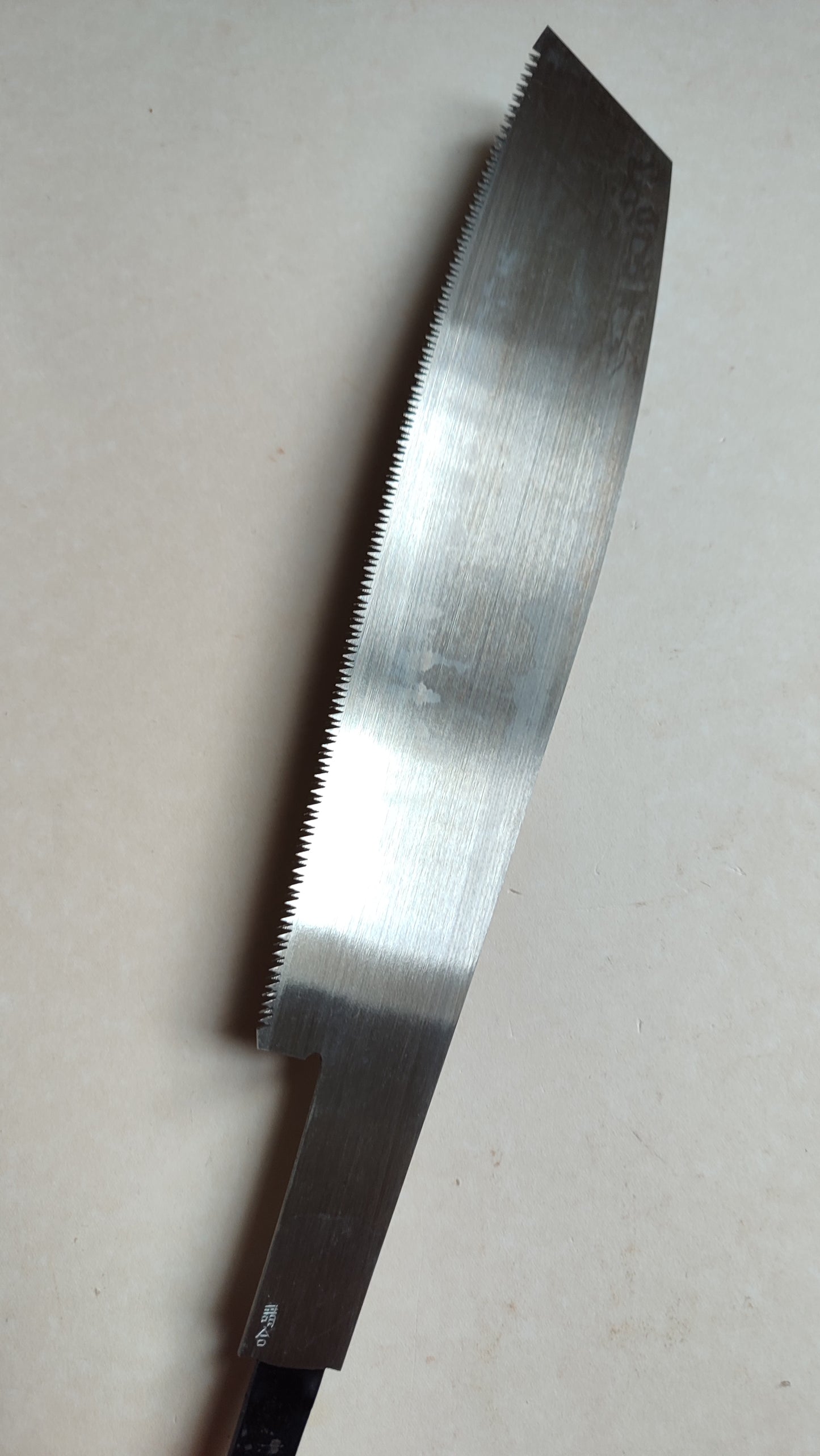 Scie japonaise forgée pour le travers du fil "Kataba" 270mm 'Kinemon Okano"