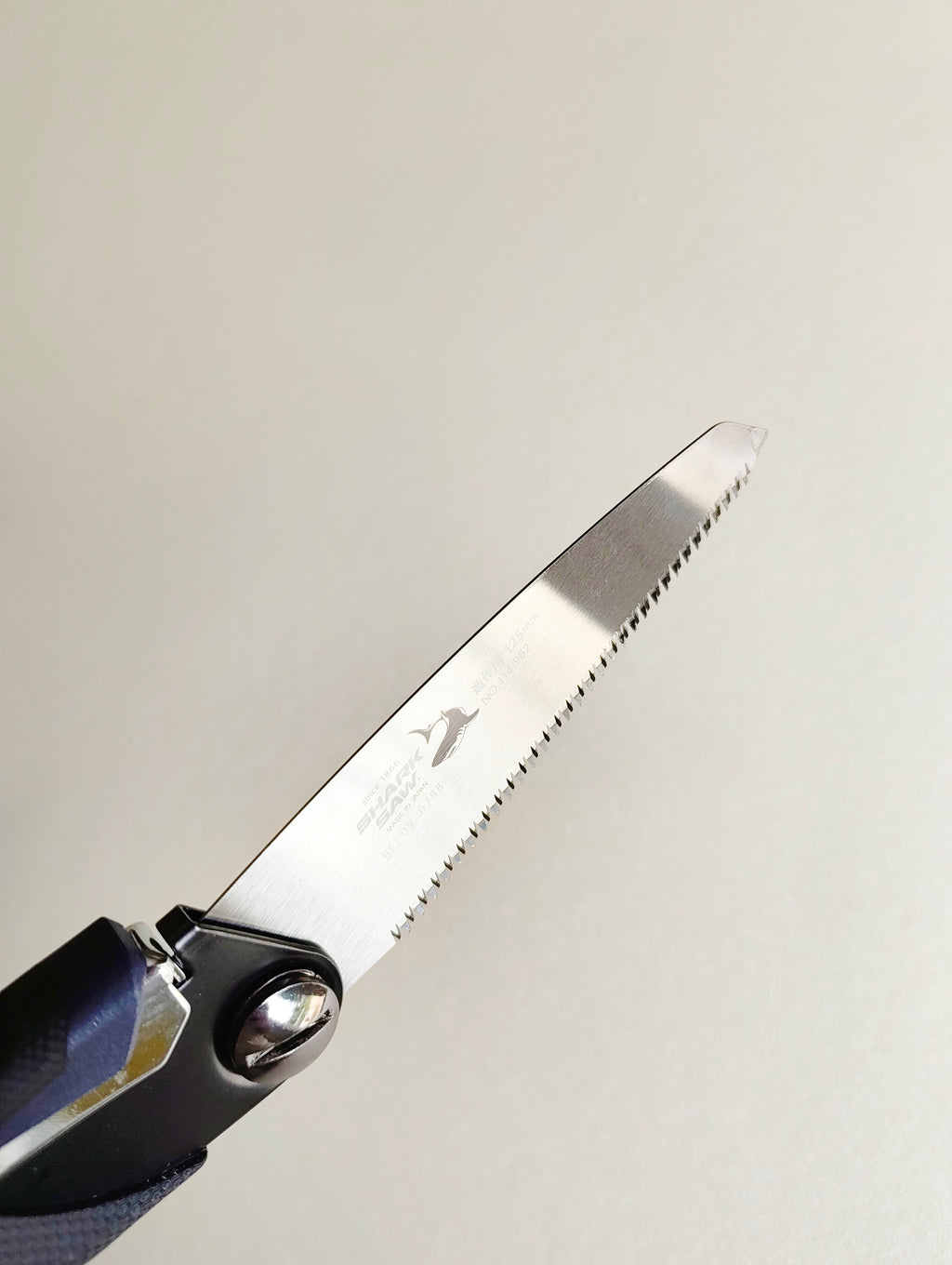 Scie japonaise de poche "Shark" 125mm