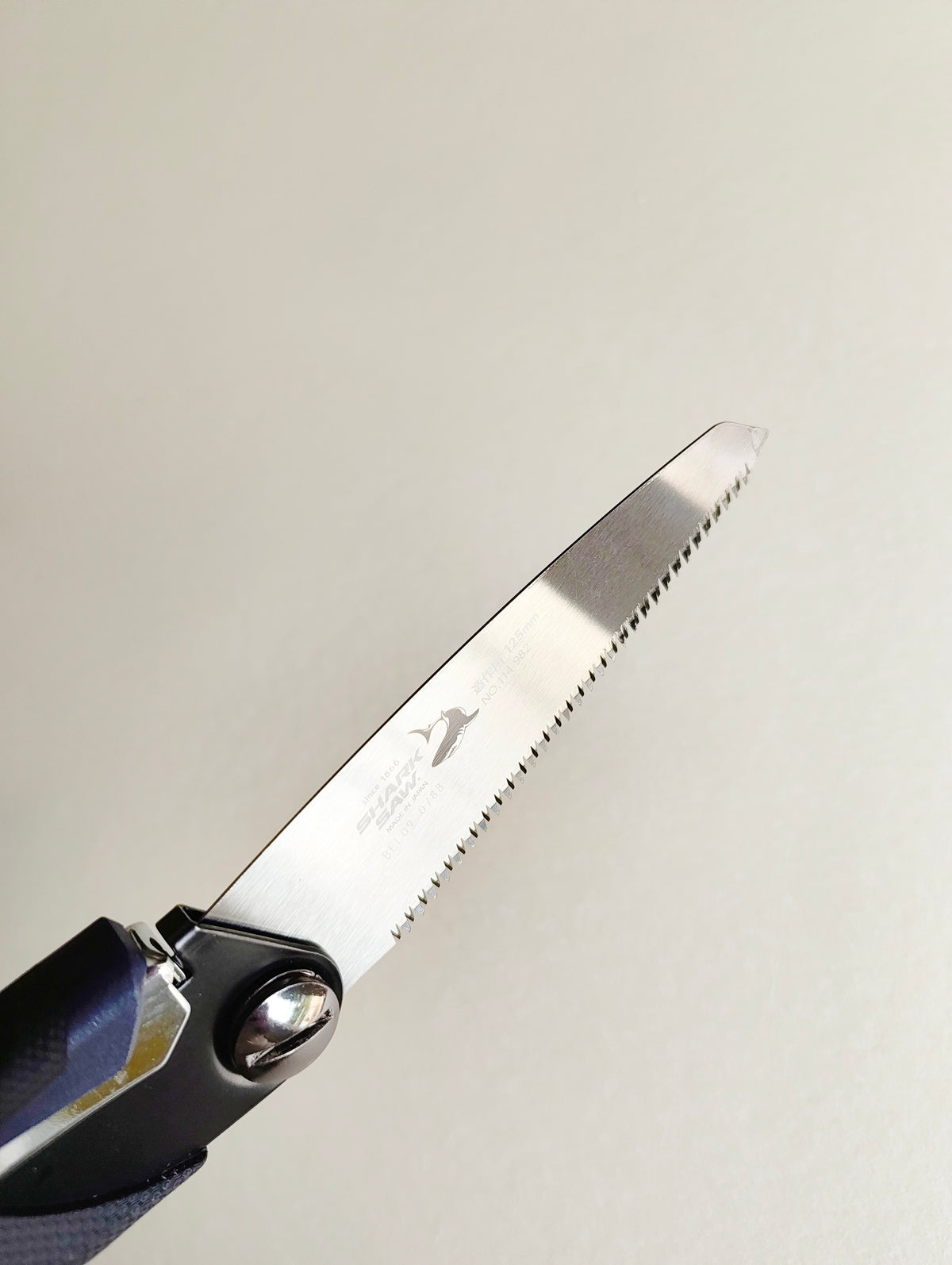 Scie japonaise de poche "Shark" 125mm