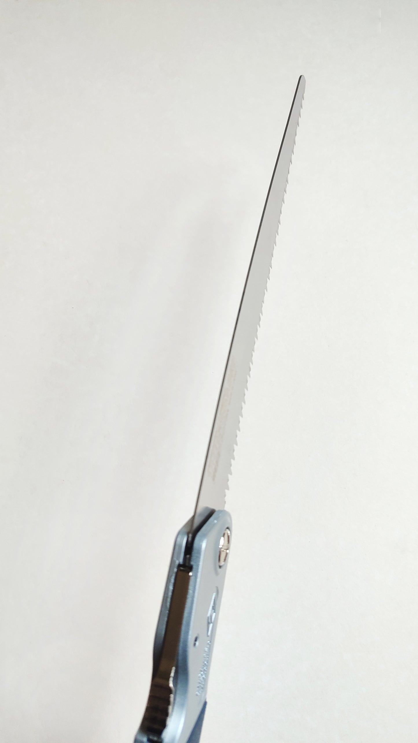 Scie japonaise pliable compact "Tuck-in" 240mm Z-saw