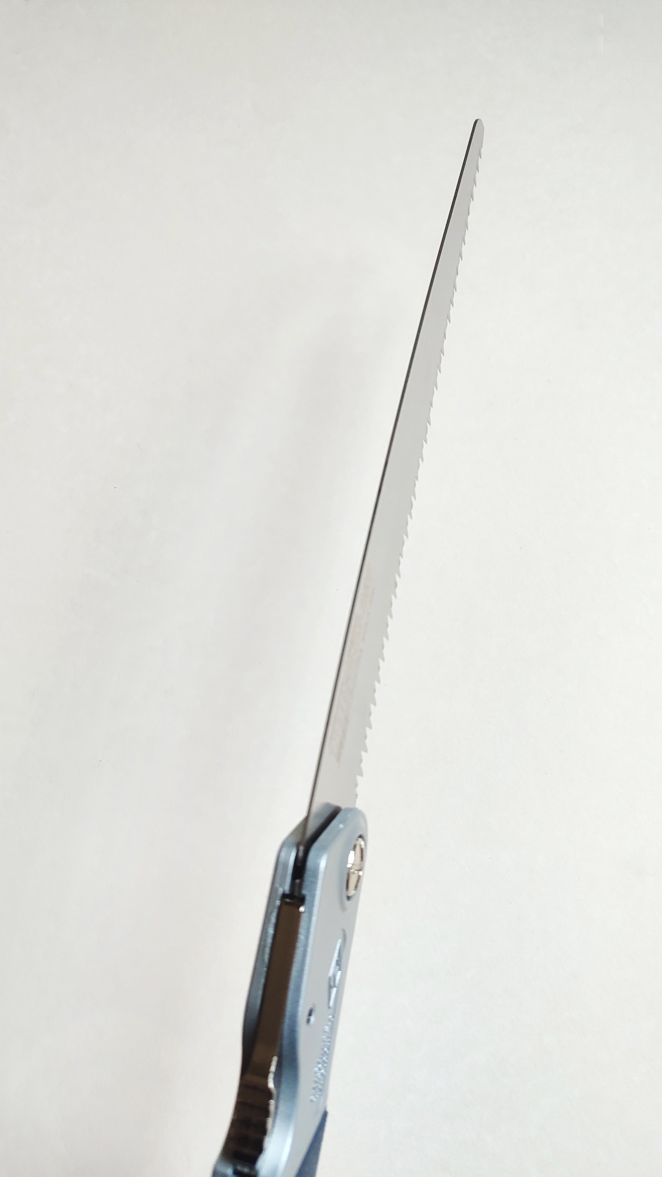 Scie japonaise pliable compact "Tuck-in" 240mm Z-saw