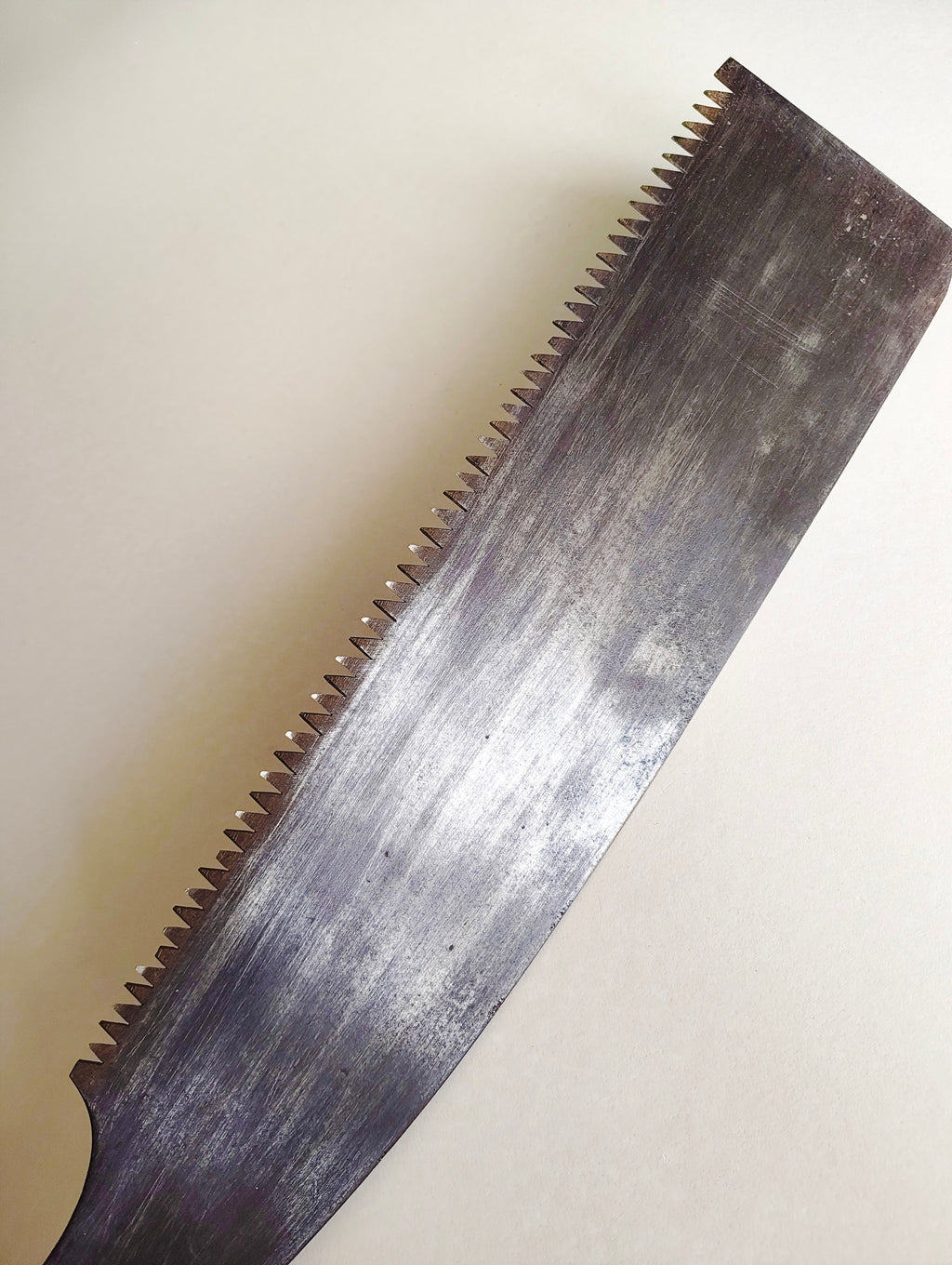 Grande scie japonaise forgée "Temagori-nokogiri" 420mm