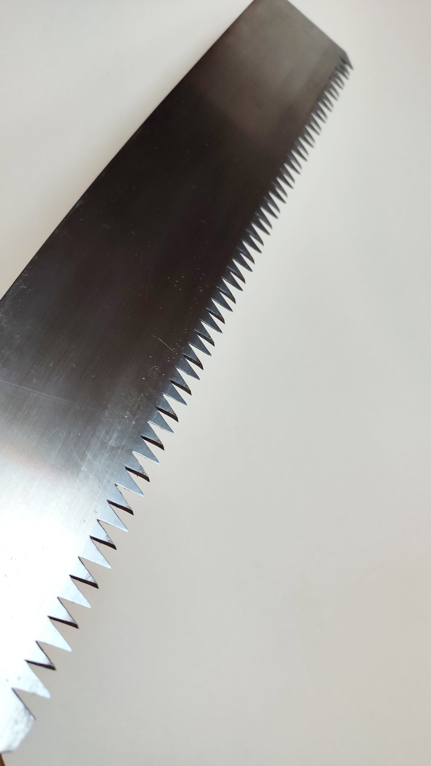 Très grande scie japonaise forgée "Temagori-nokogiri" 530mm "Misaka Hyojo"