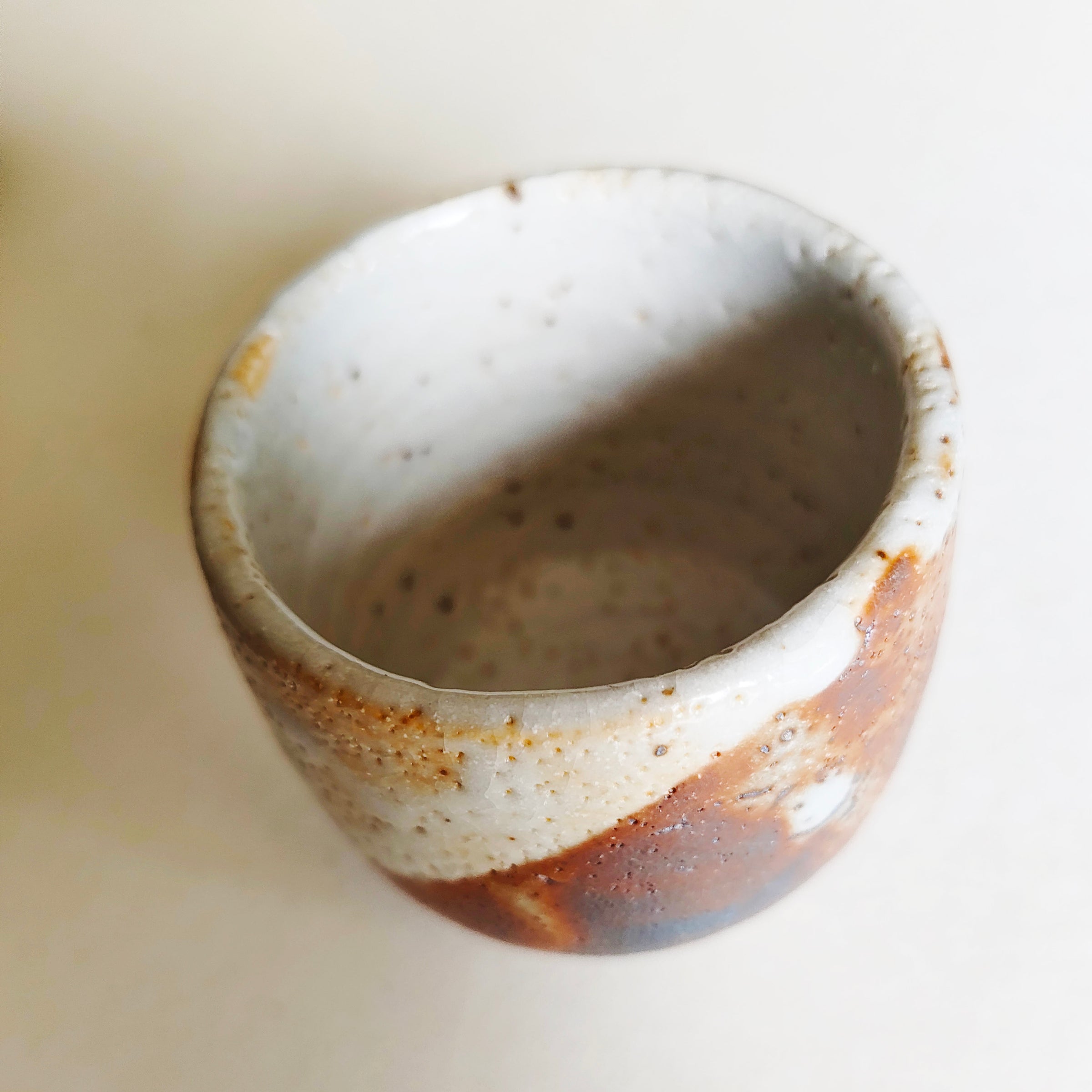 Tasse à thé de style "Shino" 70mm four d'Hirayama