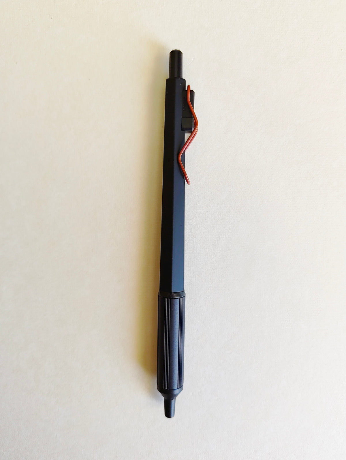Stylo bille/Roller "Jetstream Edge" 0,38mm UNI Mitsubishi Pencil
