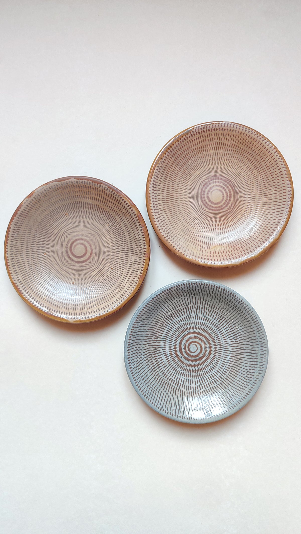 Trio d'assiettes céramique de Oishiwara 188mm