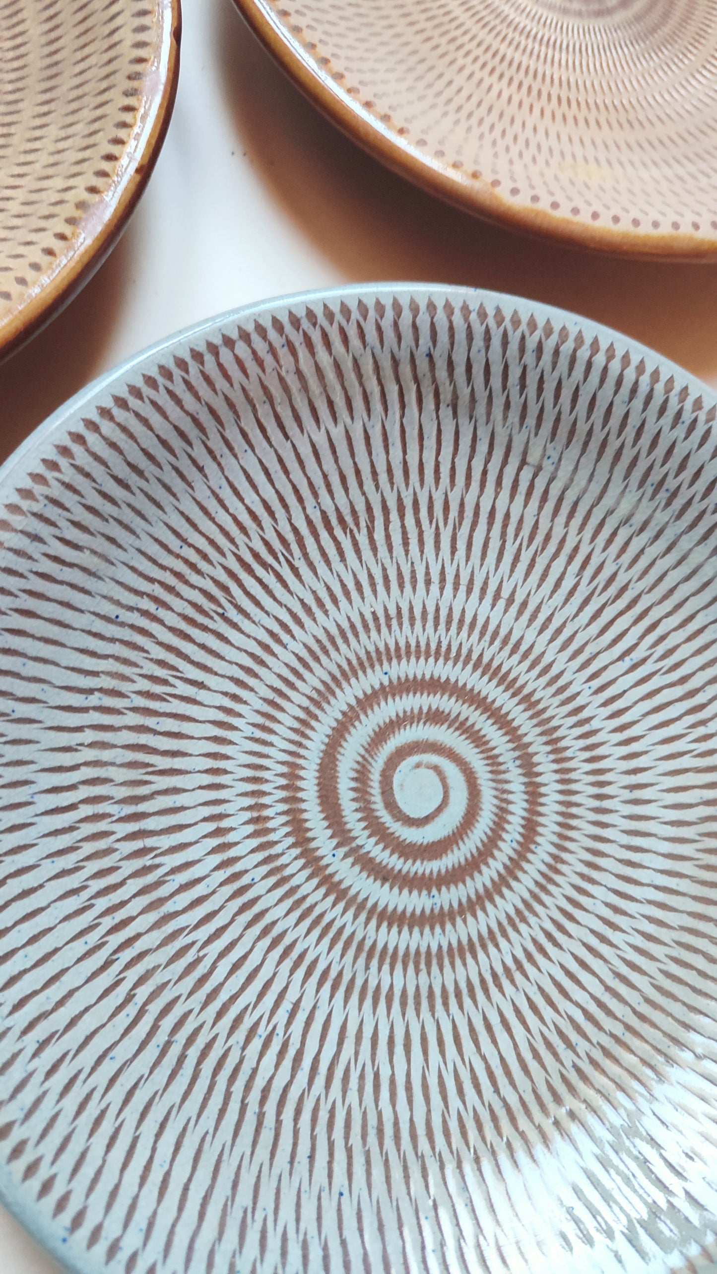 Trio d'assiettes céramique de Oishiwara 188mm