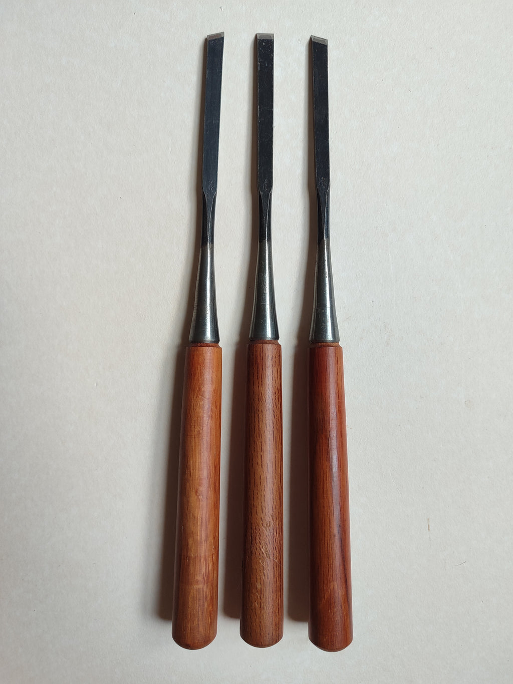 Trio de ciseaux japonais  vintage "Tsuki nomi" 9mm