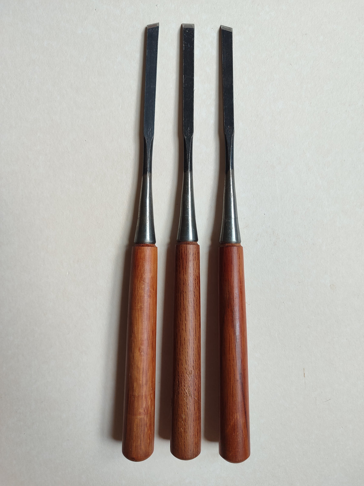 Trio de ciseaux japonais  vintage "Tsuki nomi" 9mm