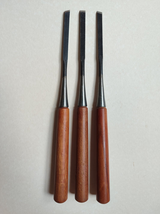 Trio de ciseaux japonais  vintage "Tsuki nomi" 9mm