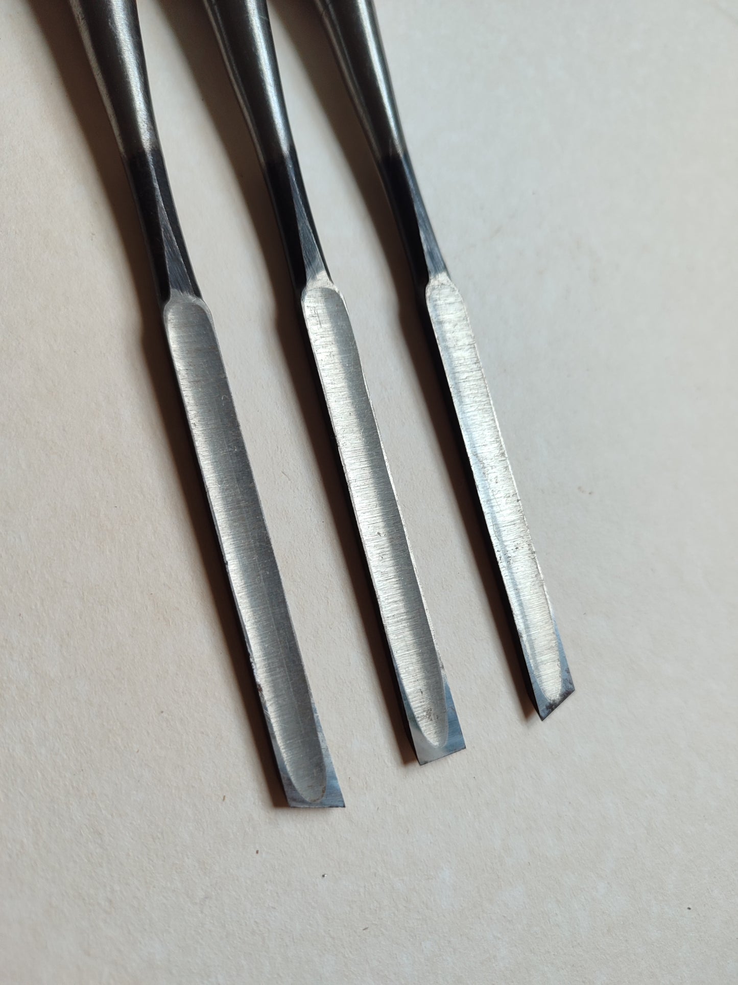 Trio de ciseaux japonais  vintage "Tsuki nomi" 9mm